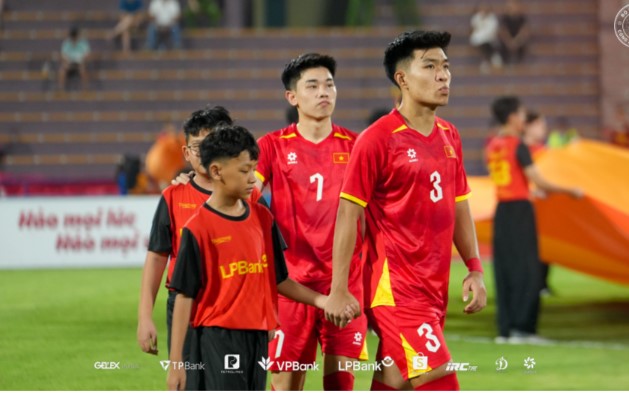 7-cau-thu-u23-viet-nam-nguy-co-bi-treo-gio-neu-nhan-them-the-phat-o-tran-toi
