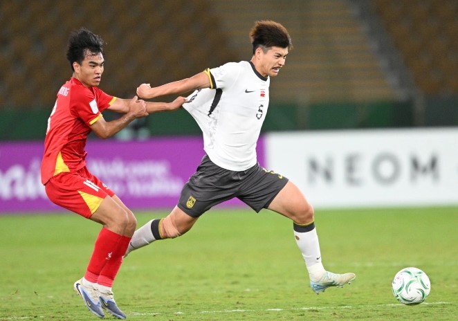 cau-thu-trung-quoc-ha-he-u23-viet-nam-da-phai-tra-gia-dat-vi-dam-coi-nhe-chung-toi