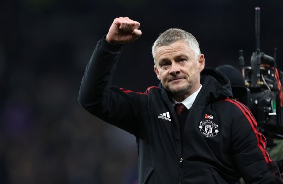 nong-ole-gunnar-solskjaer-san-sang-tro-lai-dan-dat-mu