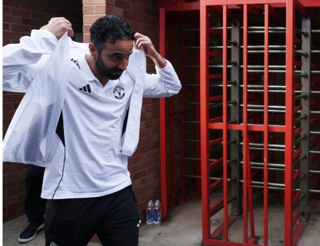 phan-ung-kho-tin-cua-amorim-sau-khi-bi-man-utd-sa-thai
