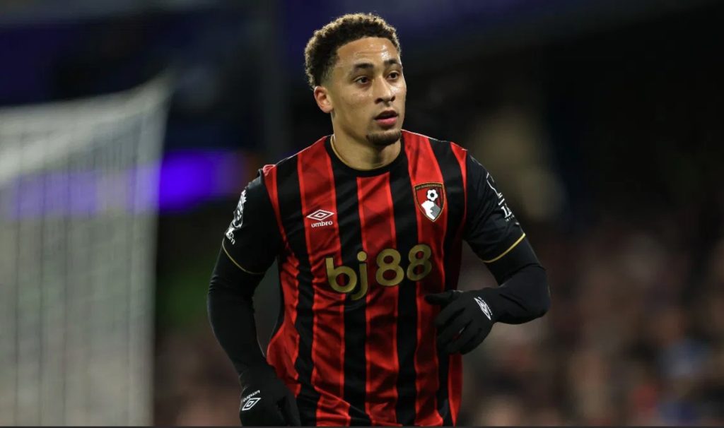 HLV Michael Carrick tin rằng sự góp mặt của Marcus Tavernier sẽ mang lại làn gió mới cho lối chơi của MU